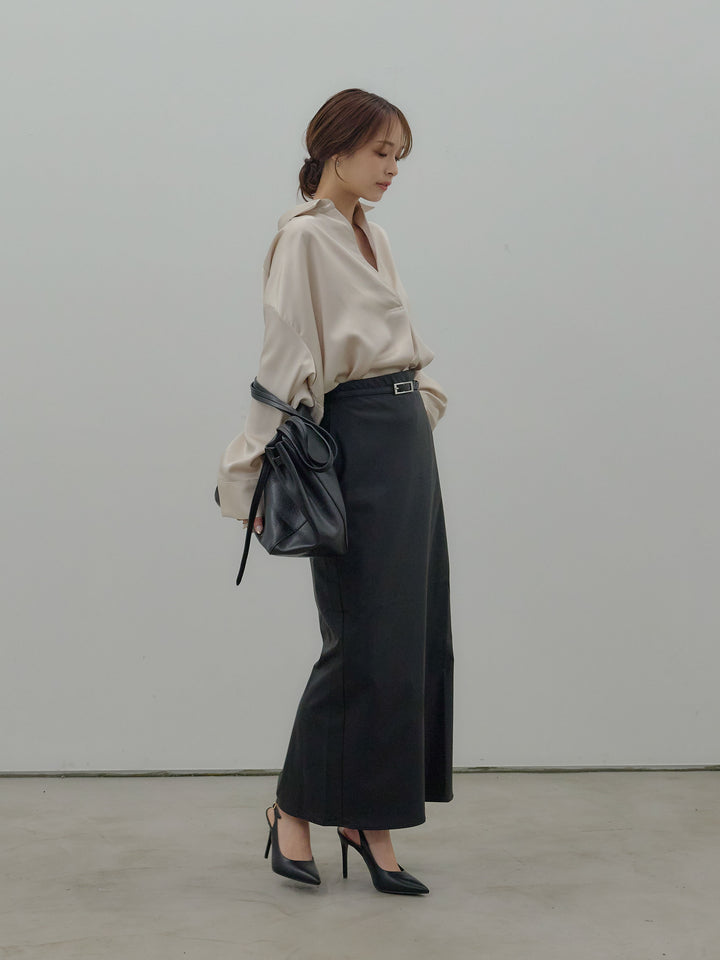フェイクレザーナロースカート