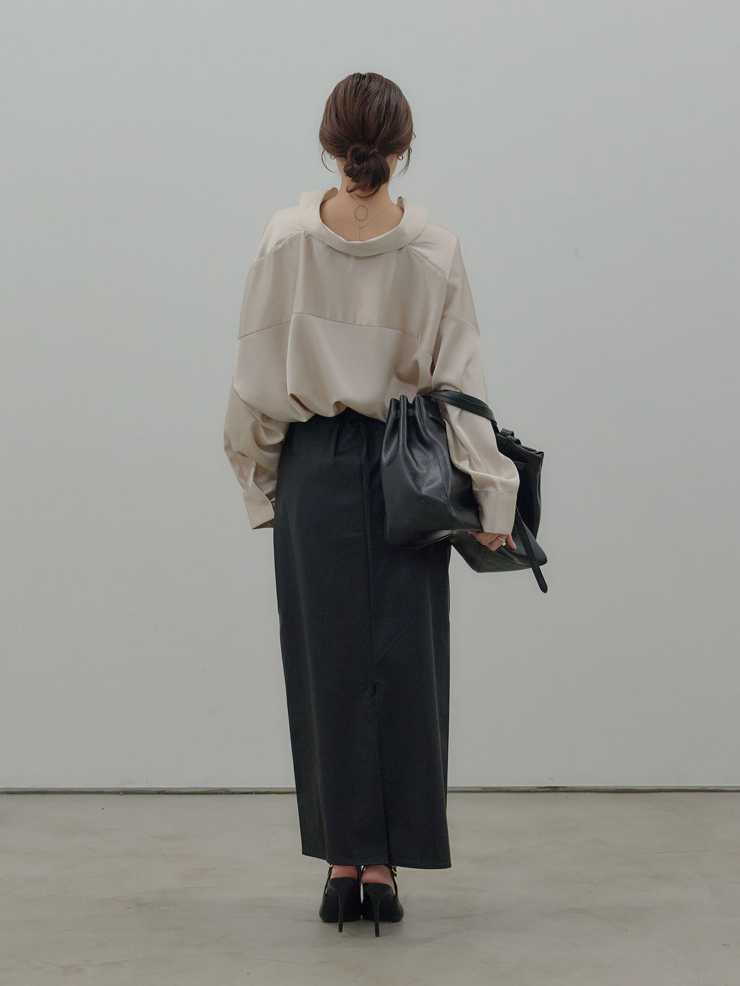 フェイクレザーナロースカート