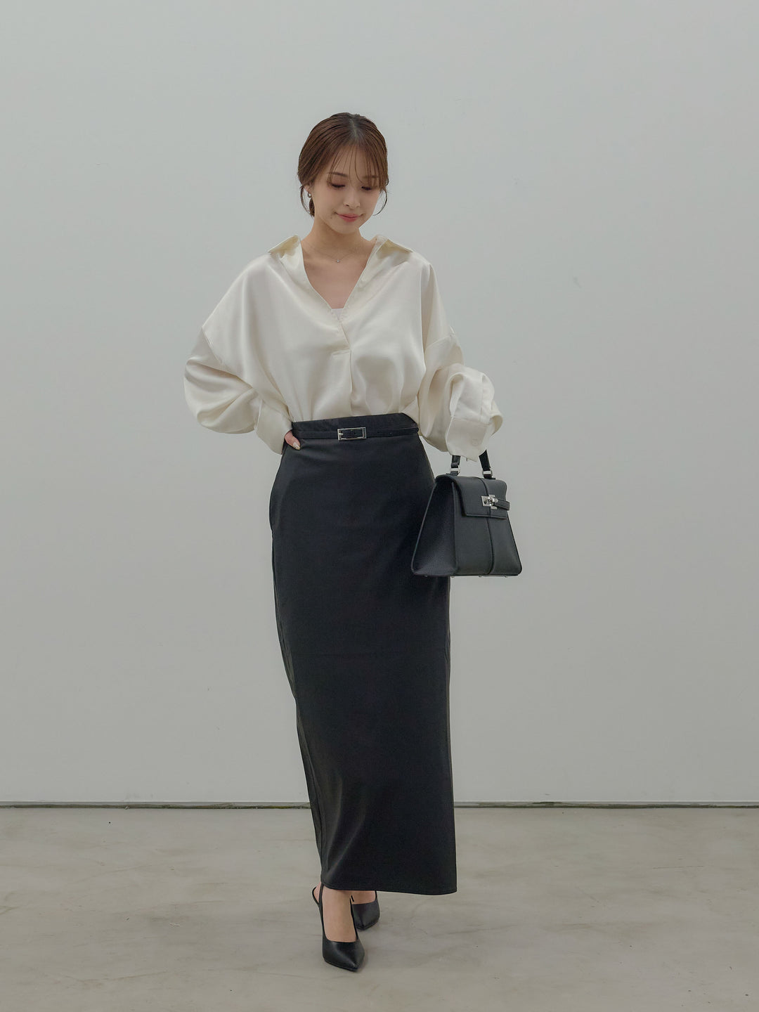 フェイクレザーナロースカート