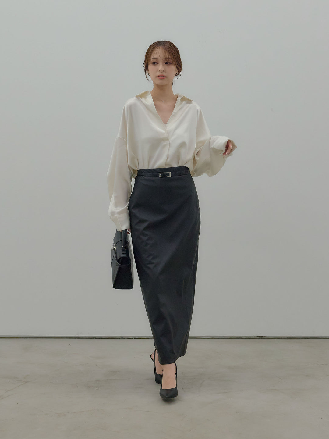 【SET】サテンドルマンスキッパーシャツ+フェイクレザーナロースカート(2set)