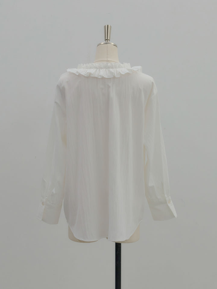 フリルネックリボンブラウス