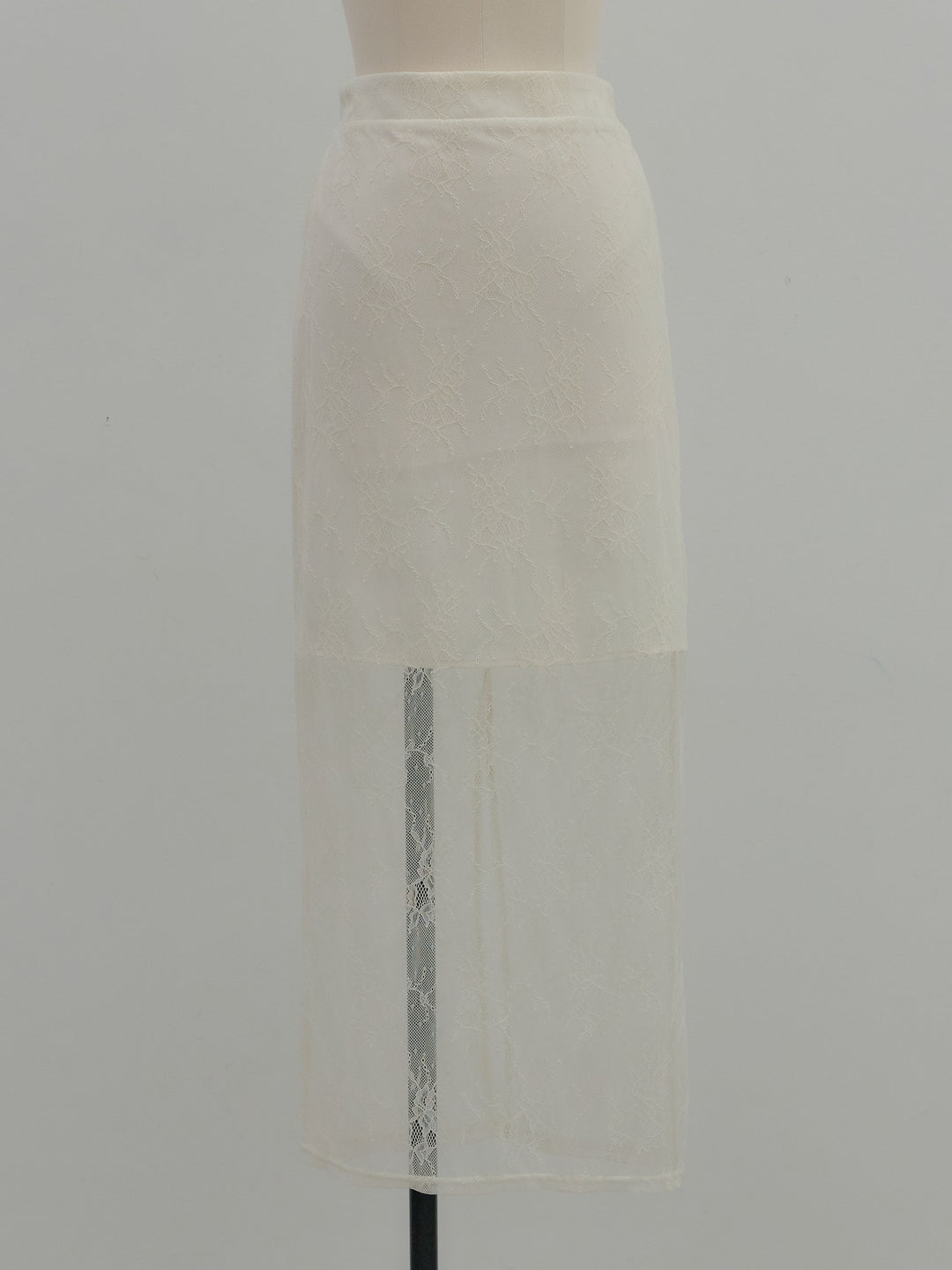 レースレイヤードサテンタイトスカート