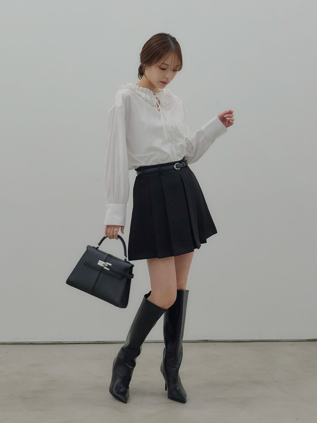 【SET】フリルネックリボンブラウス+ベルト付きプリーツミニスカート(2set)