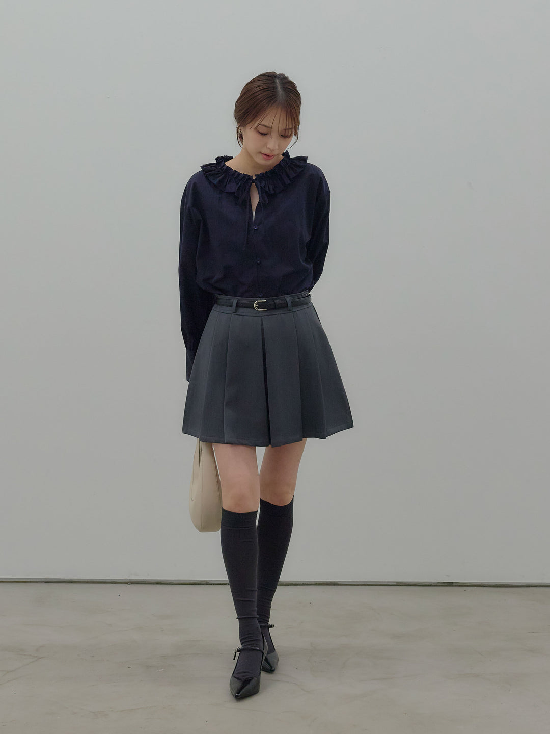 【SET】フリルネックリボンブラウス+ベルト付きプリーツミニスカート(2set)