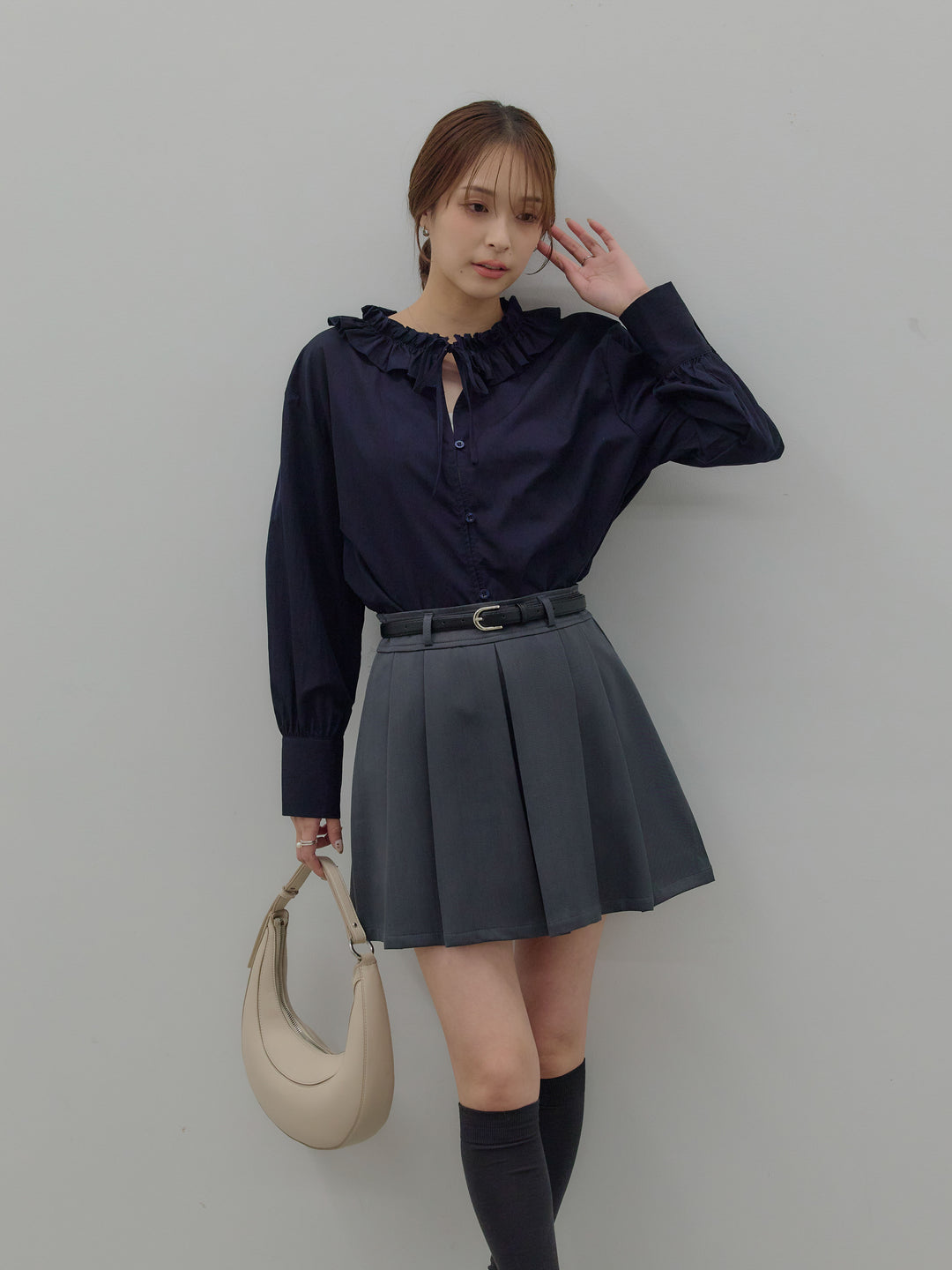【SET】フリルネックリボンブラウス+ベルト付きプリーツミニスカート(2set)