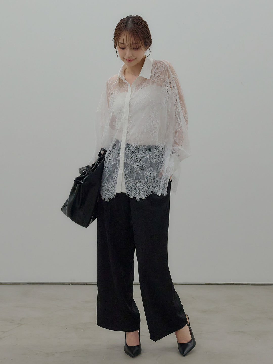 【SET】総レースボリュームスリーブシャツ+【Essential】センタープレスサテンパンツ(2set)
