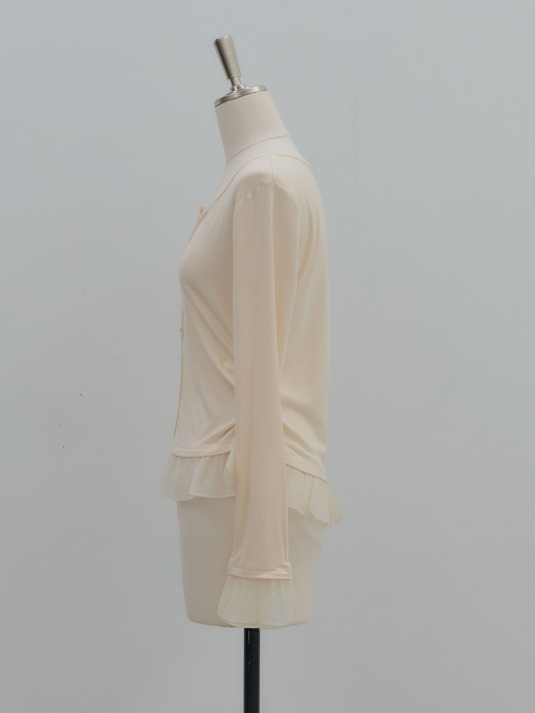 裾フリルヘンリーネックカットソー