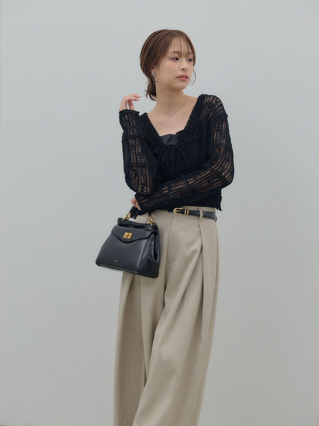 透かし編みフロントリボンカーディガン