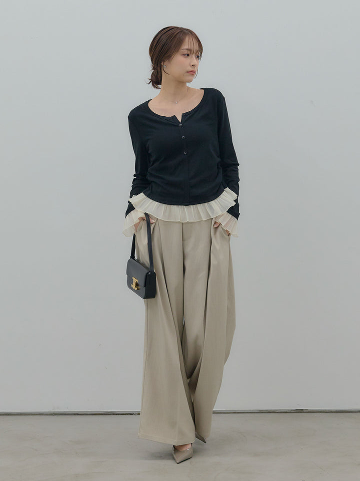 裾フリルヘンリーネックカットソー