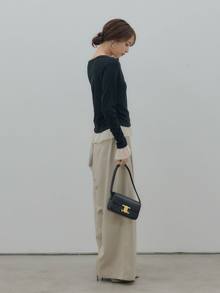 裾フリルヘンリーネックカットソー