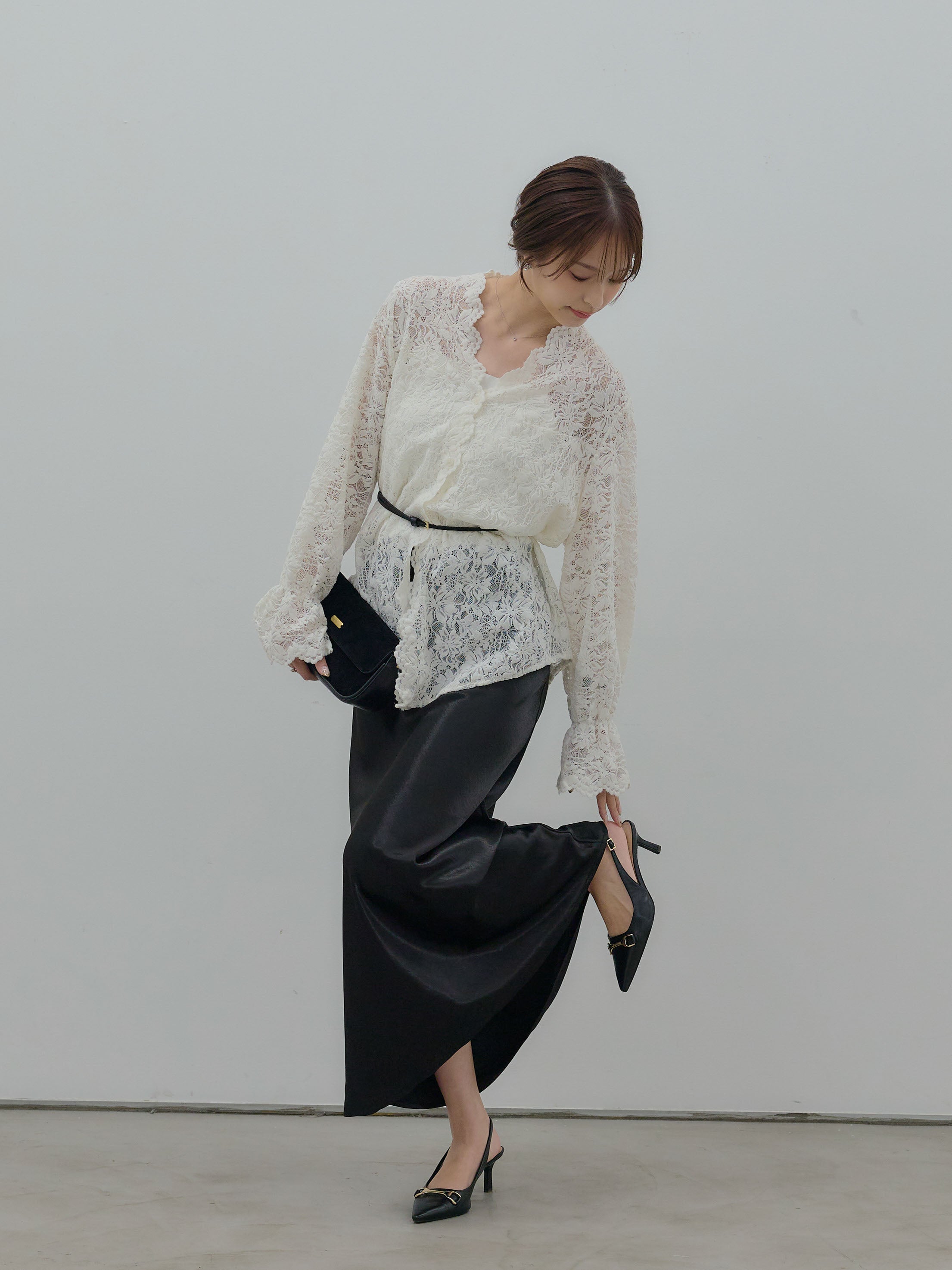 Vネック総レースブラウス – nairo