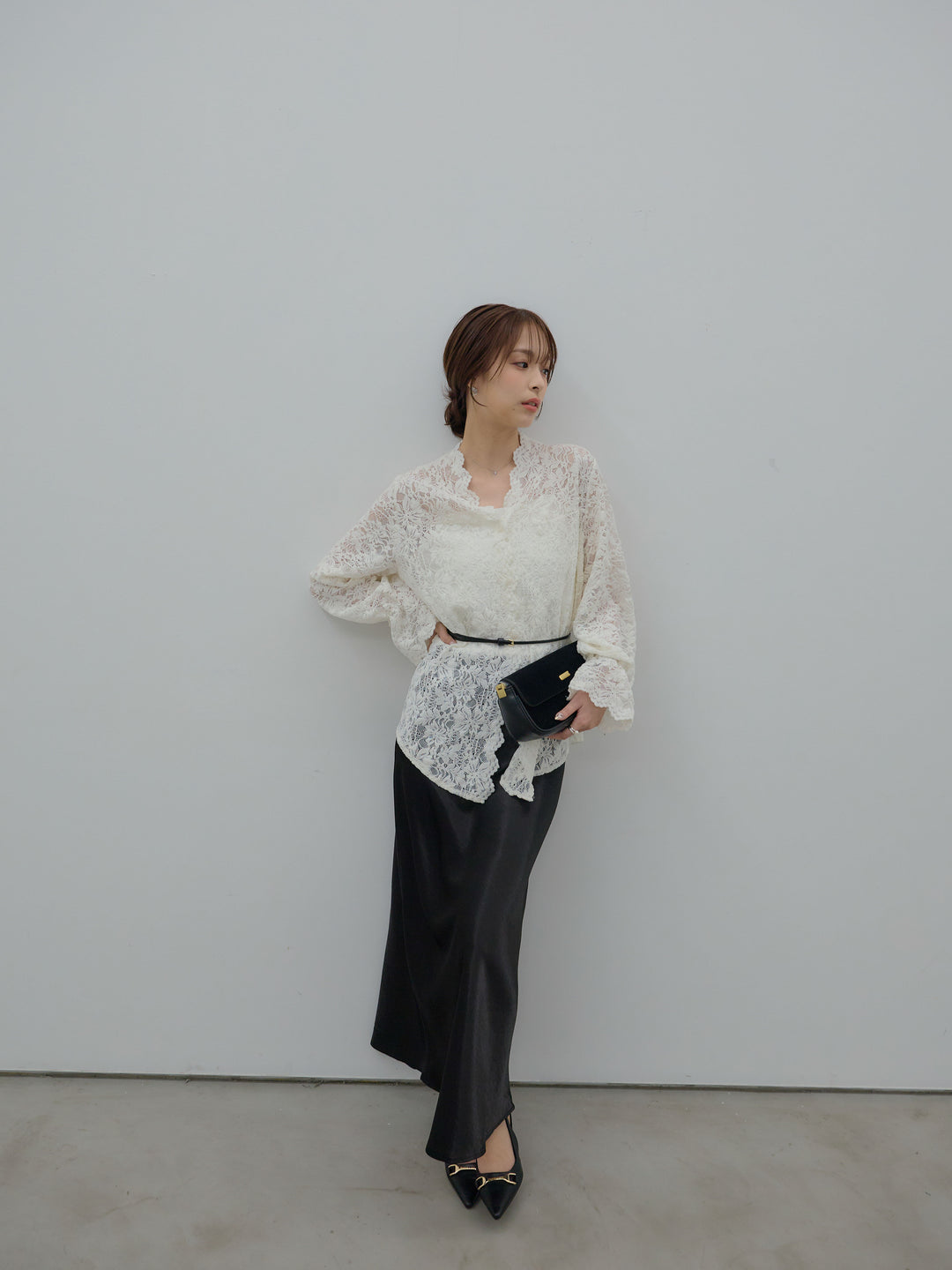 【SET】Vネック総レースブラウス+リュクスAラインサテンスカート(2set)