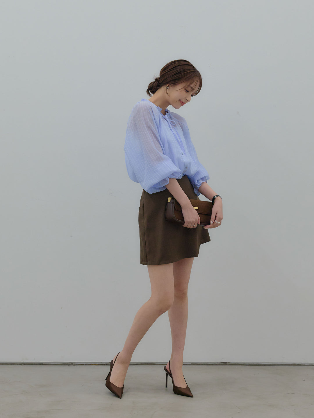 シアーピンストライプギャザーブラウス