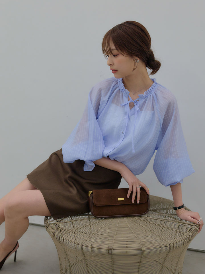 シアーピンストライプギャザーブラウス