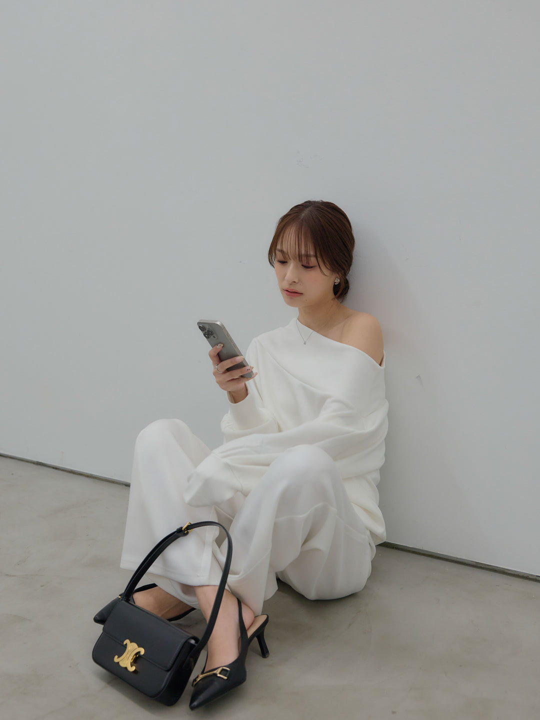 ワンショルダールーズスムーストップス