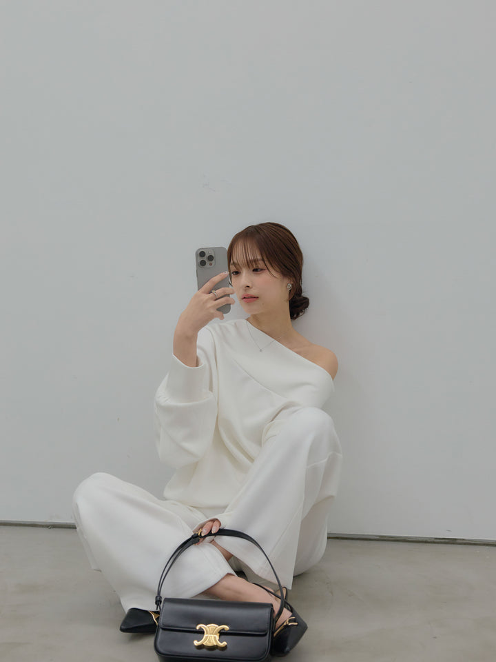 ワンショルダールーズスムーストップス