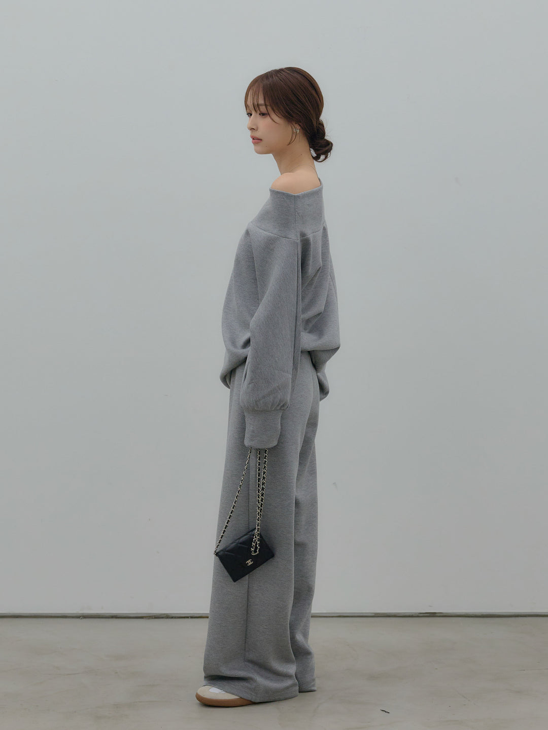 ワンショルダールーズスムーストップス