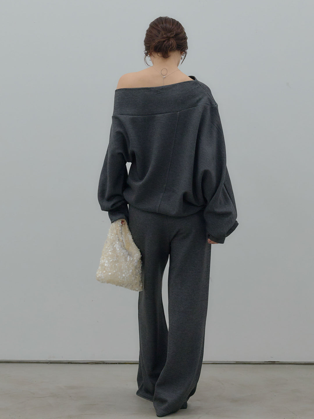 ワンショルダールーズスムーストップス