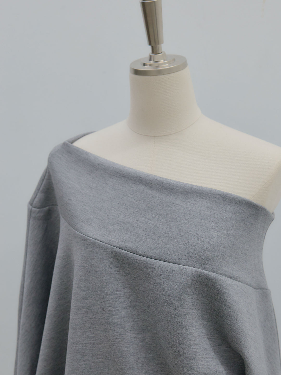 ワンショルダールーズスムーストップス