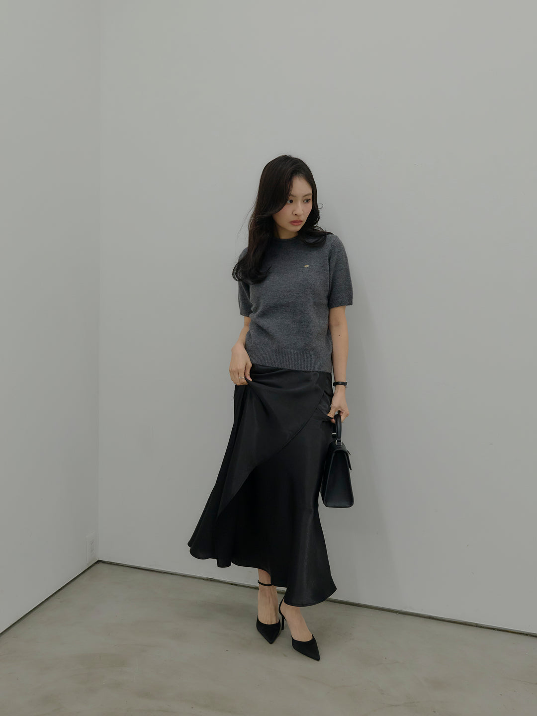 【SET】GOLD PLATE起毛ハーフニットトップス+【Essential】Wrap design satin mermaid skirt(2set)