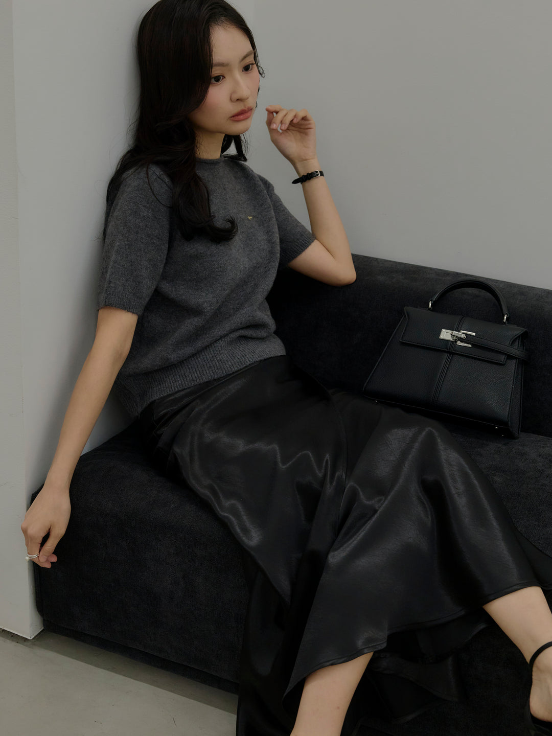 【SET】GOLD PLATE起毛ハーフニットトップス+【Essential】Wrap design satin mermaid skirt(2set)