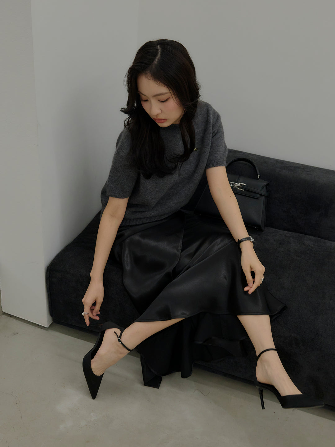 【Essential】Wrap design satin mermaid skirt