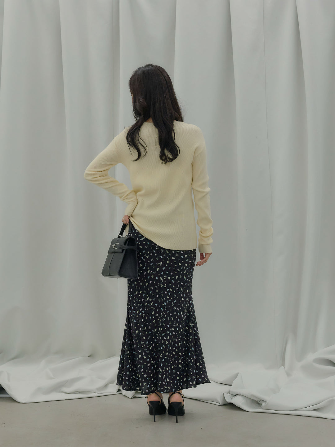 【SET】ソフトタッチVネックカーディガン+【Essential】Wrap design satin mermaid skirt(2set)