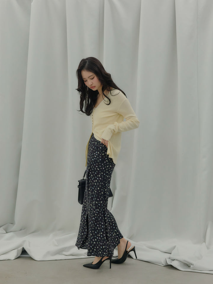 【SET】ソフトタッチVネックカーディガン+【Essential】Wrap design satin mermaid skirt(2set)