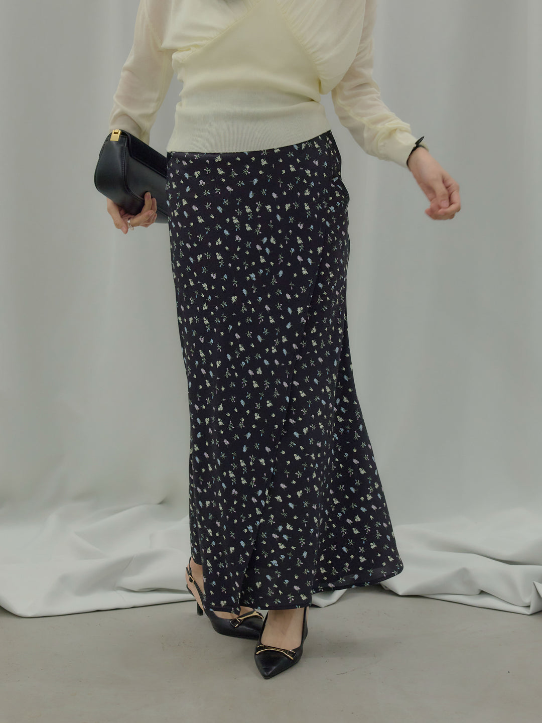 【Essential】Wrap design satin mermaid skirt