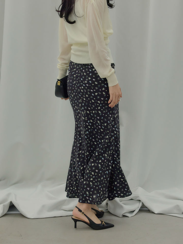 【Essential】Wrap design satin mermaid skirt