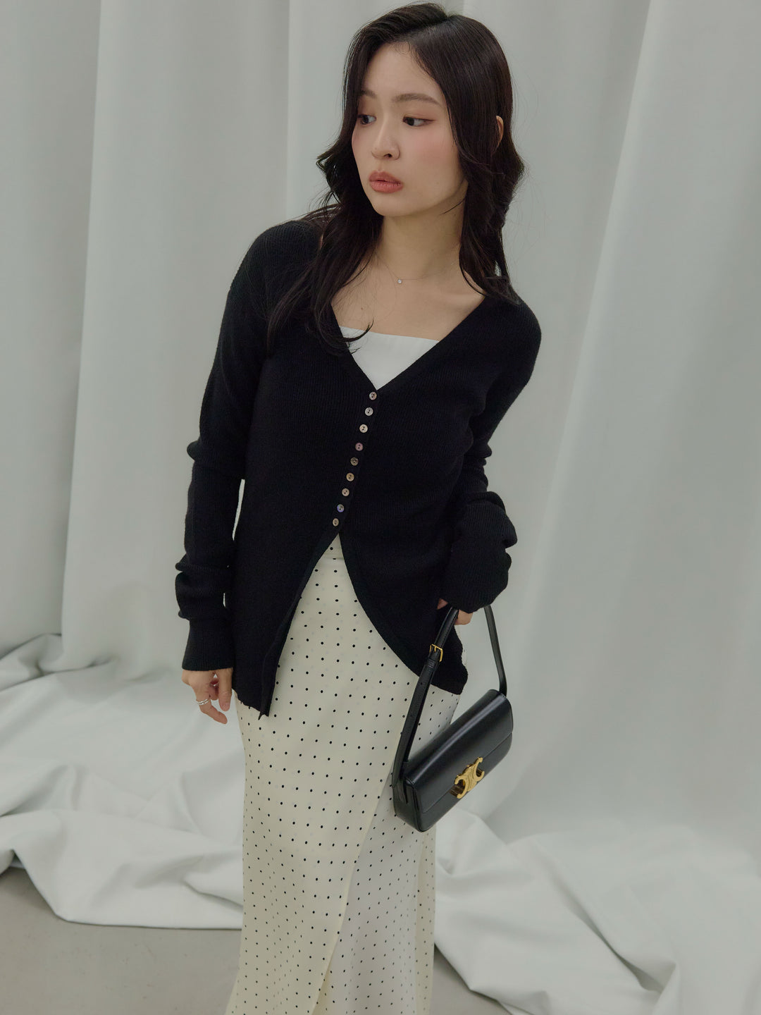 【SET】ソフトタッチVネックカーディガン+【Essential】Wrap design satin mermaid skirt(2set)