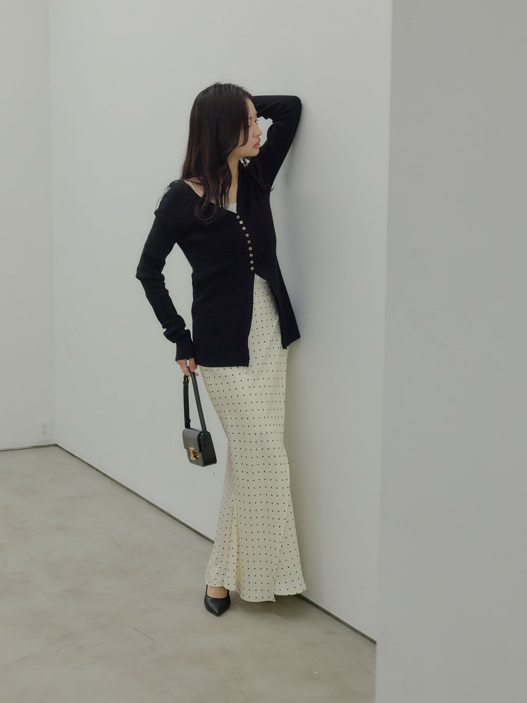 【SET】ソフトタッチVネックカーディガン+【Essential】Wrap design satin mermaid skirt(2set)