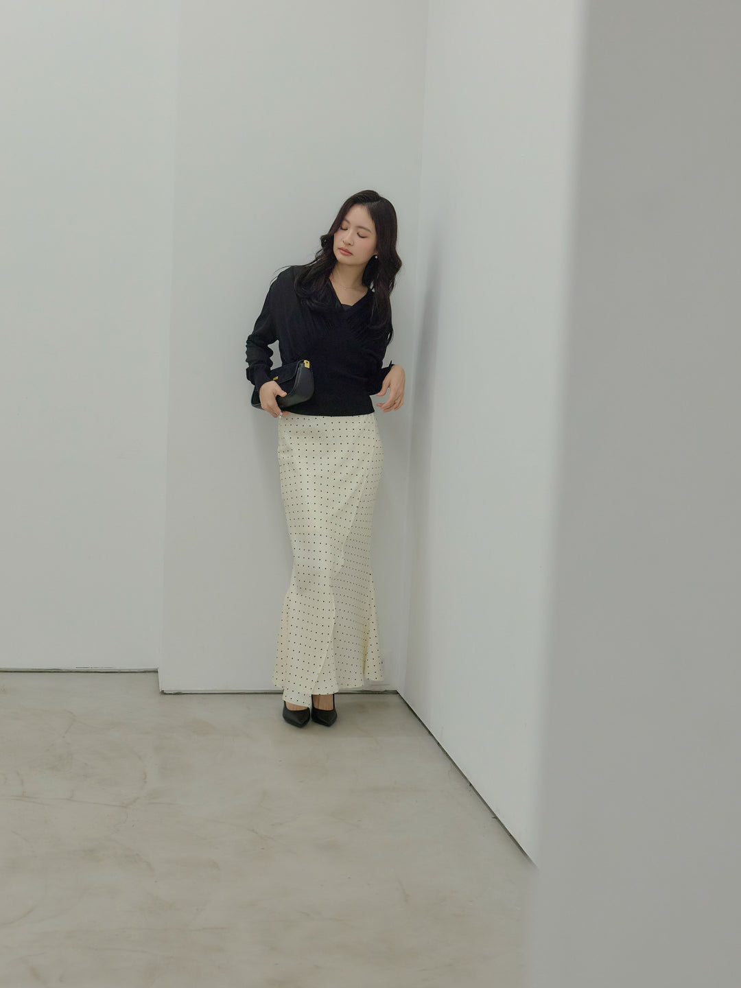 【Essential】Wrap design satin mermaid skirt