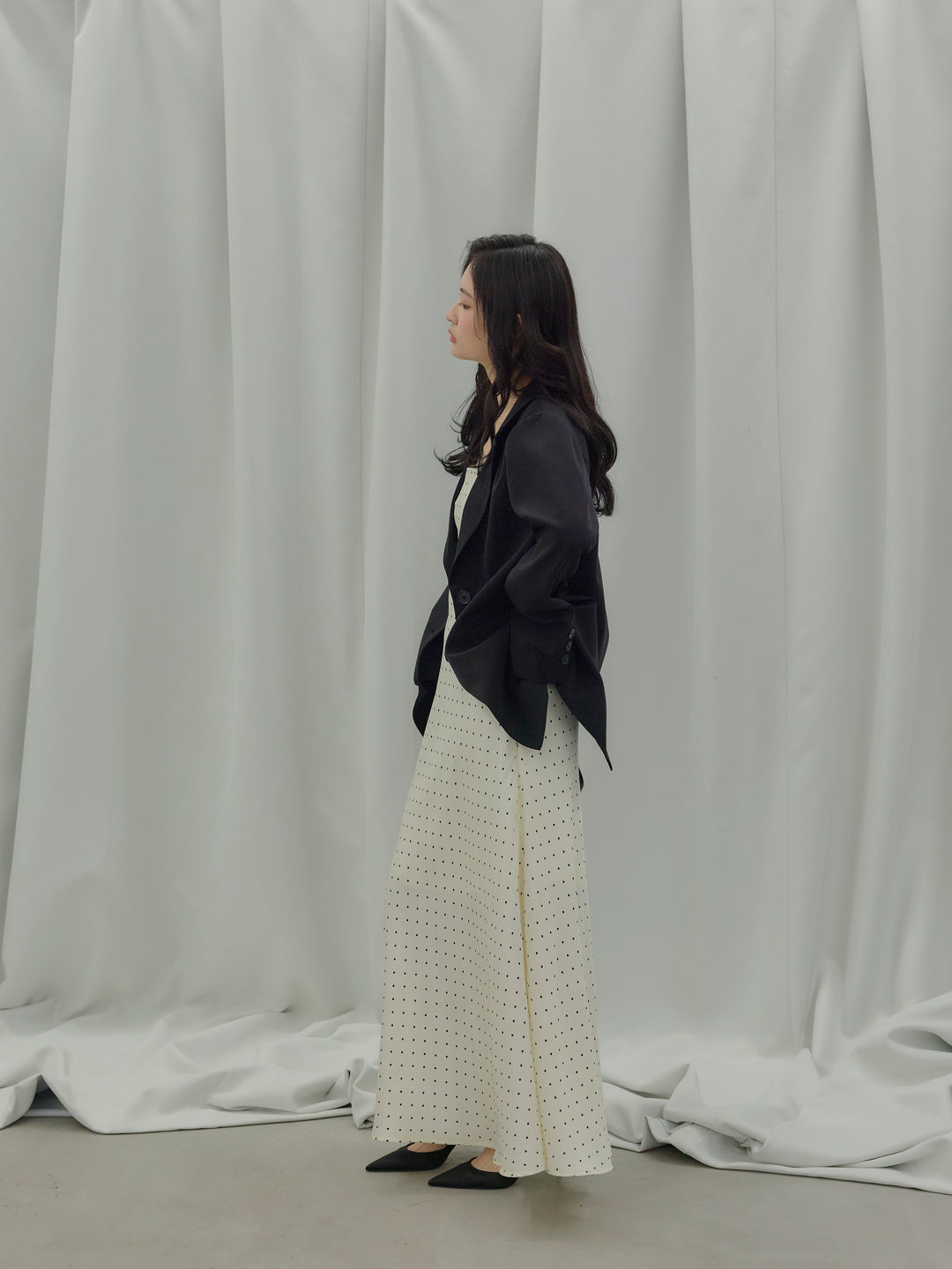 【Essential】Back open satin camisole dress