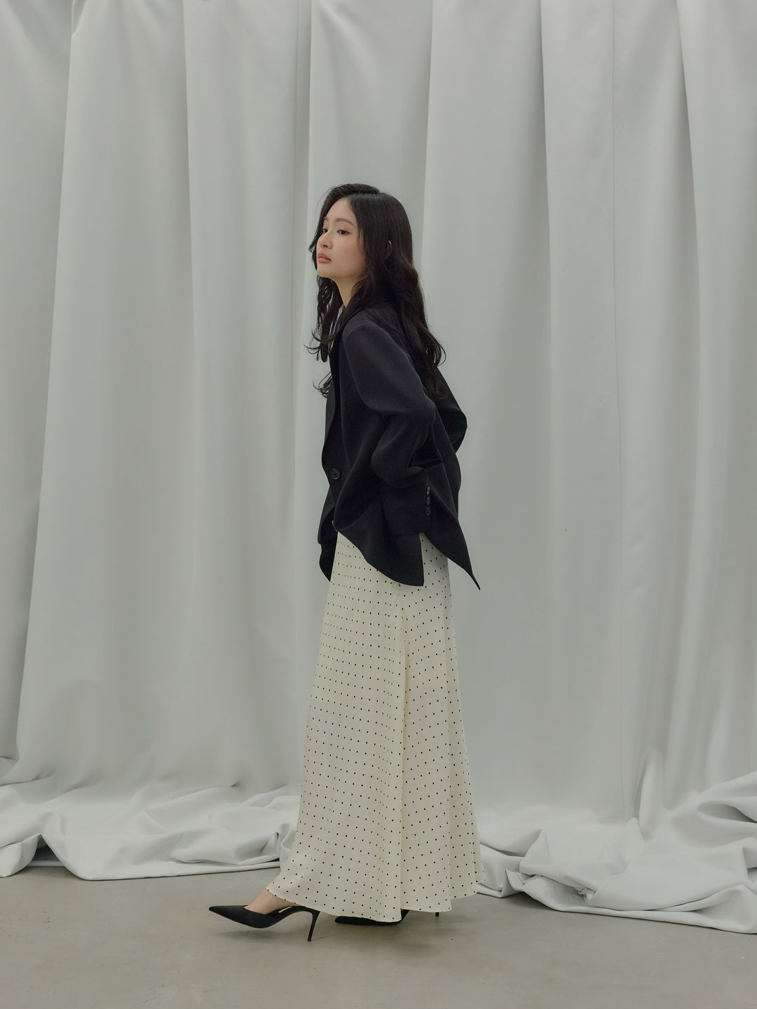 【SET】【Essential】Authentic jacket+【Essential】Back open satin camisole dress(2set)