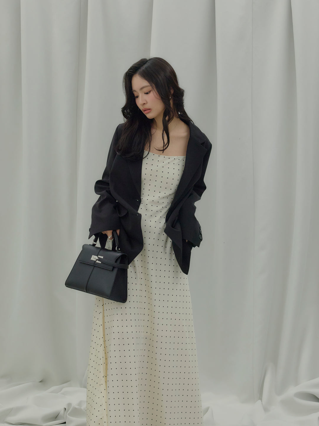 【Essential】Back open satin camisole dress