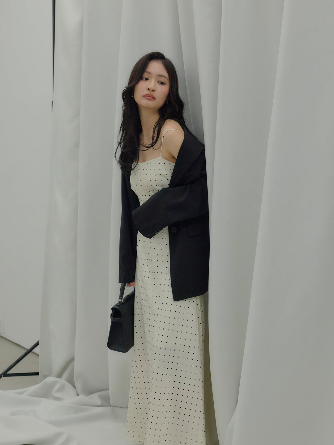 【Essential】Back open satin camisole dress