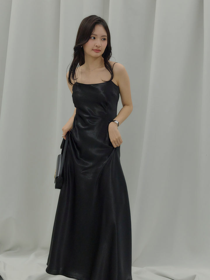 【Essential】Back open satin camisole dress