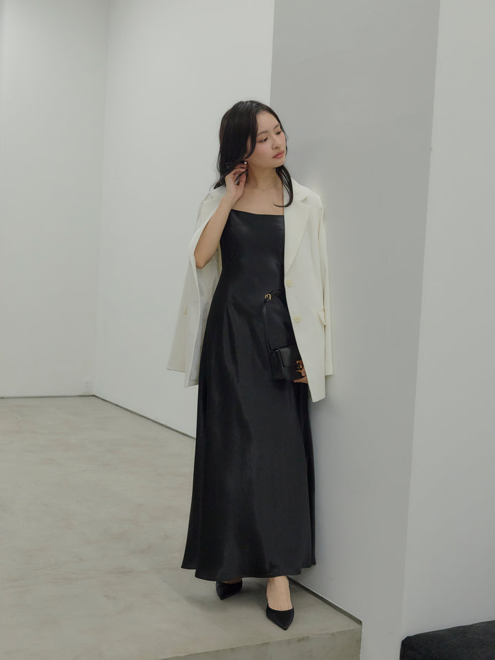 【Essential】Back open satin camisole dress
