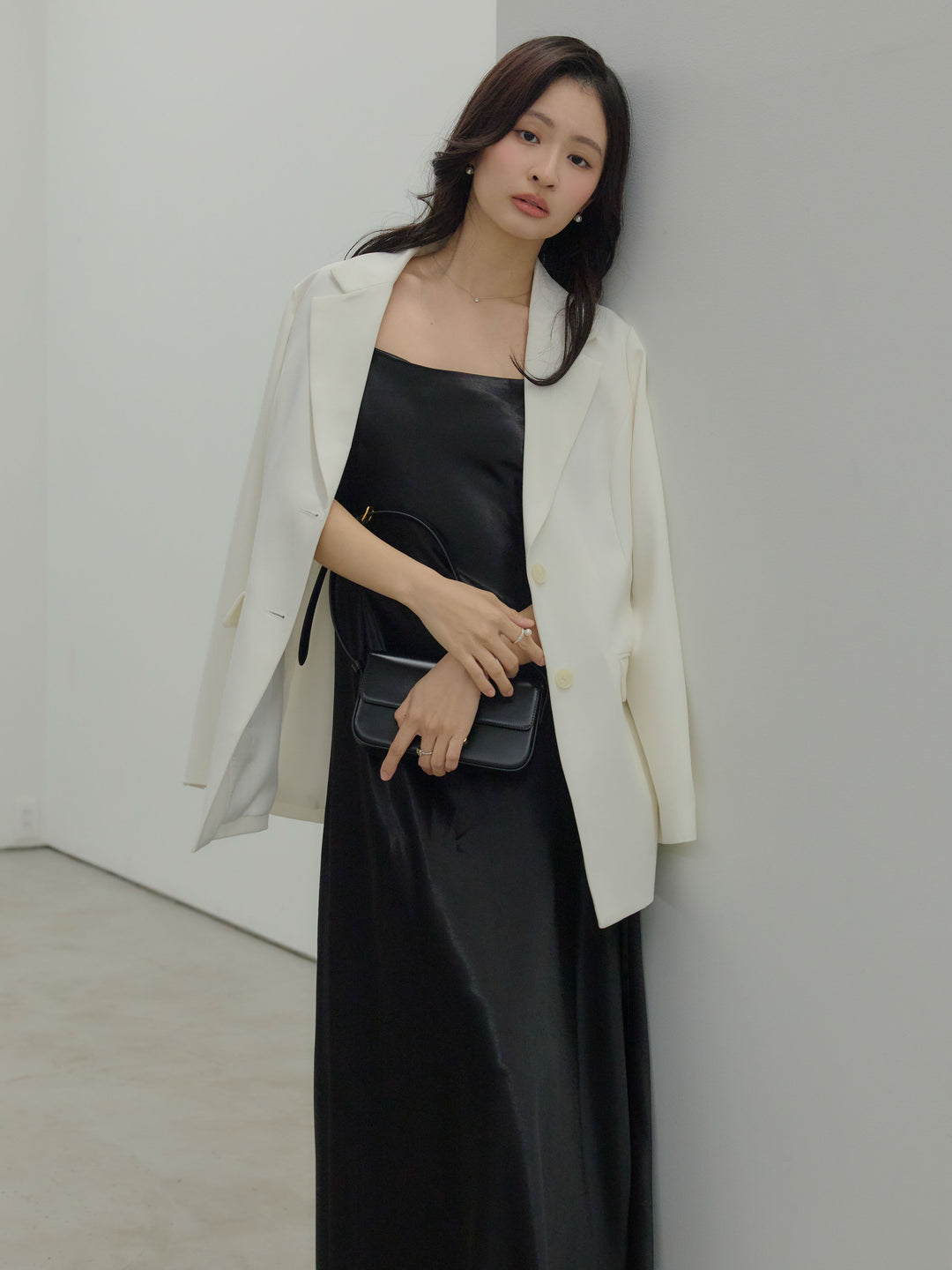 【SET】【Essential】Authentic jacket+【Essential】Back open satin camisole dress(2set)