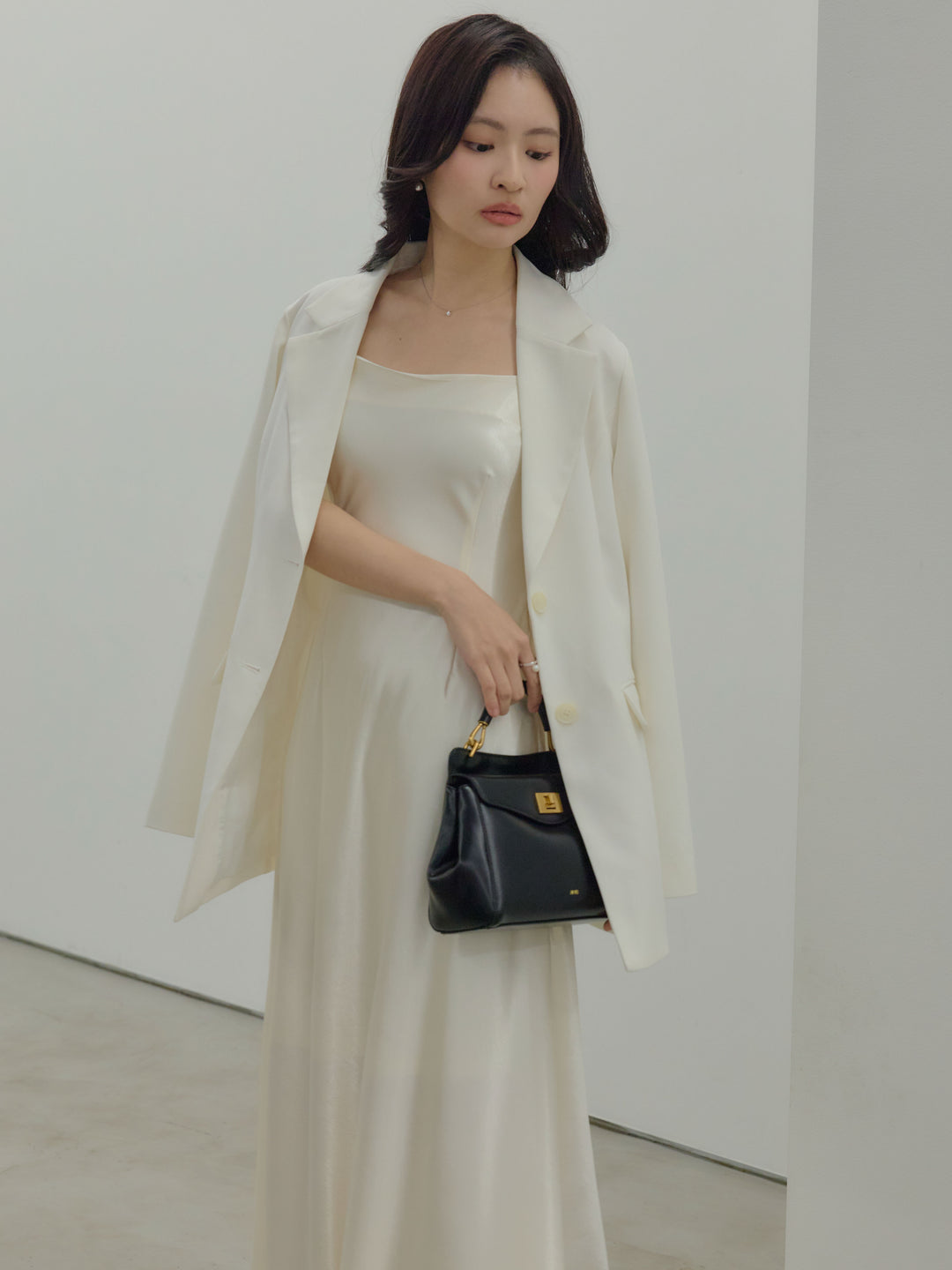 【SET】【Essential】Authentic jacket+【Essential】Back open satin camisole dress(2set)