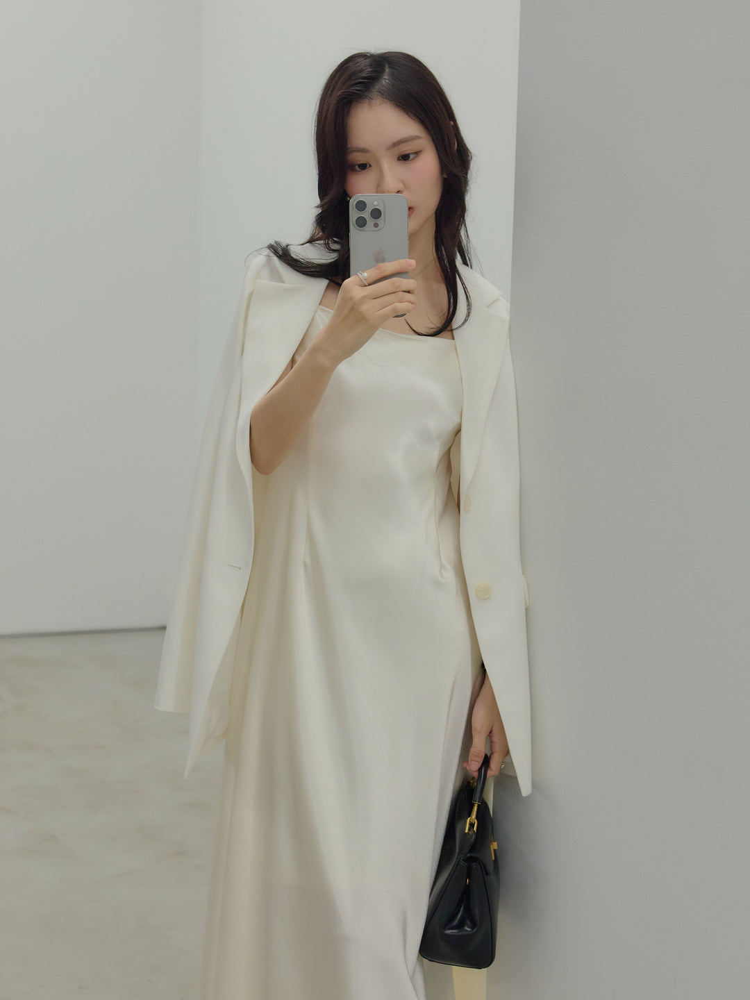 【SET】【Essential】Authentic jacket+【Essential】Back open satin camisole dress(2set)