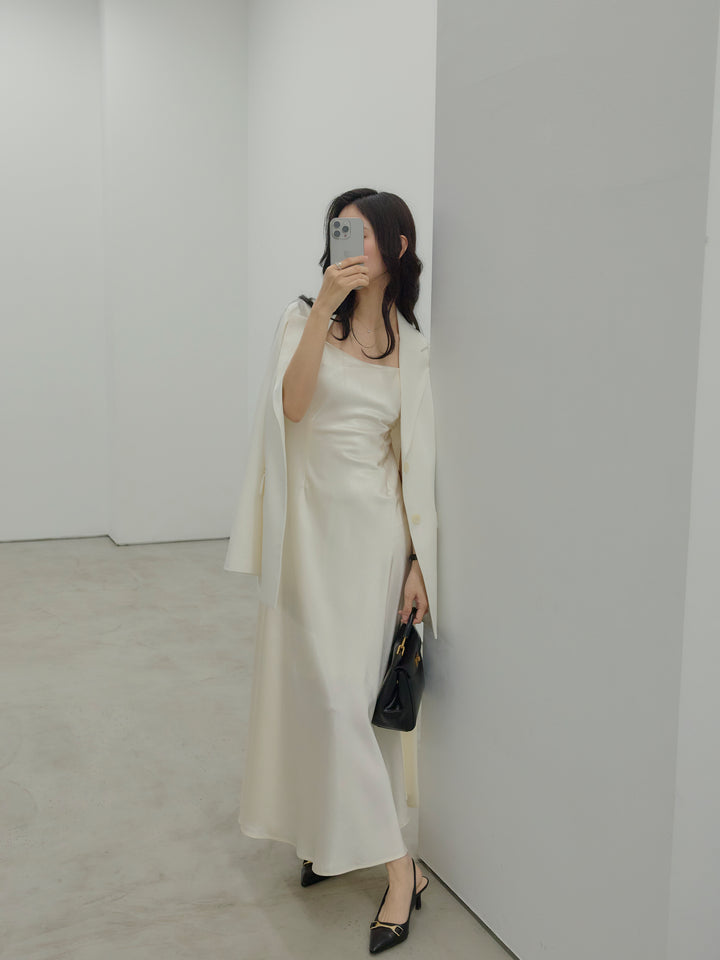 【Essential】Back open satin camisole dress