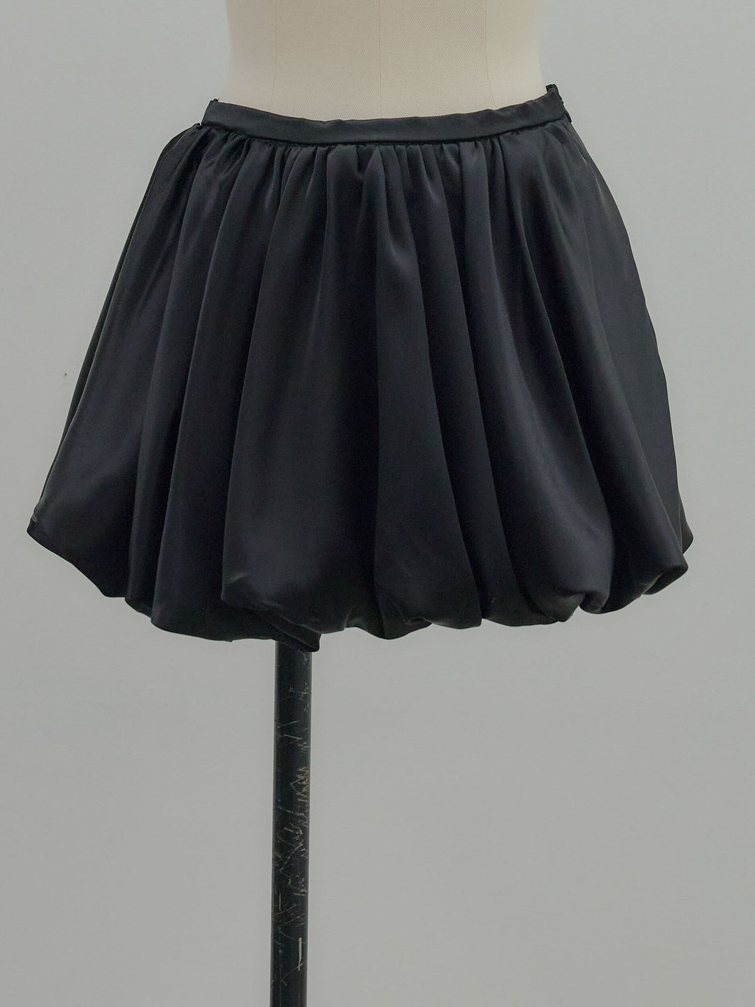 サテンバルーンミニスカート(インパン付き)