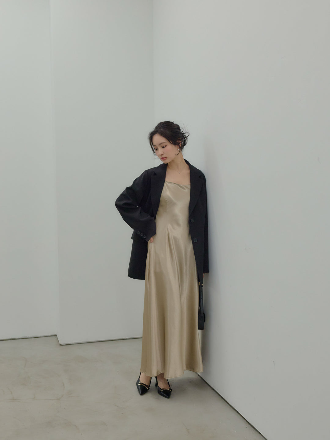 【SET】【Essential】Authentic jacket+【Essential】Back open satin camisole dress(2set)