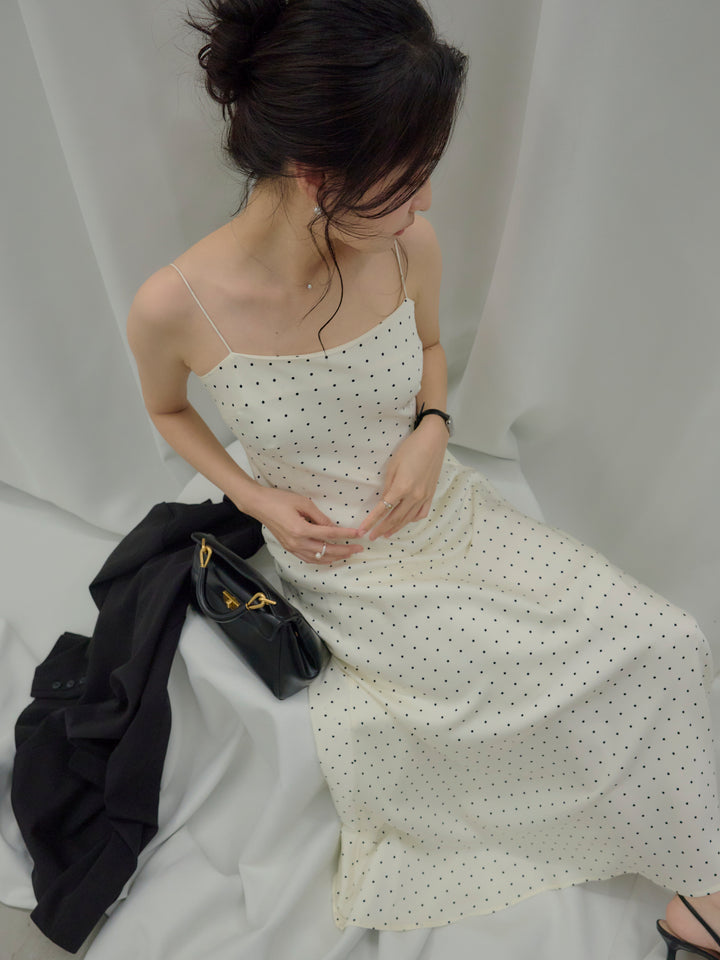 【Essential】Back open satin camisole dress