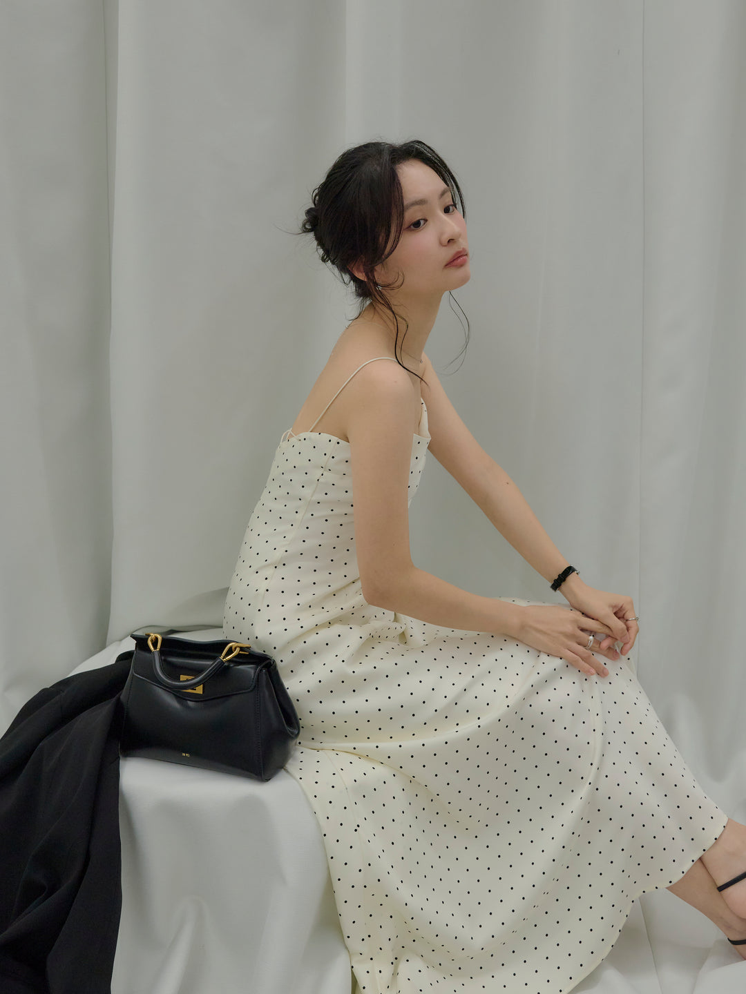 【Essential】Back open satin camisole dress