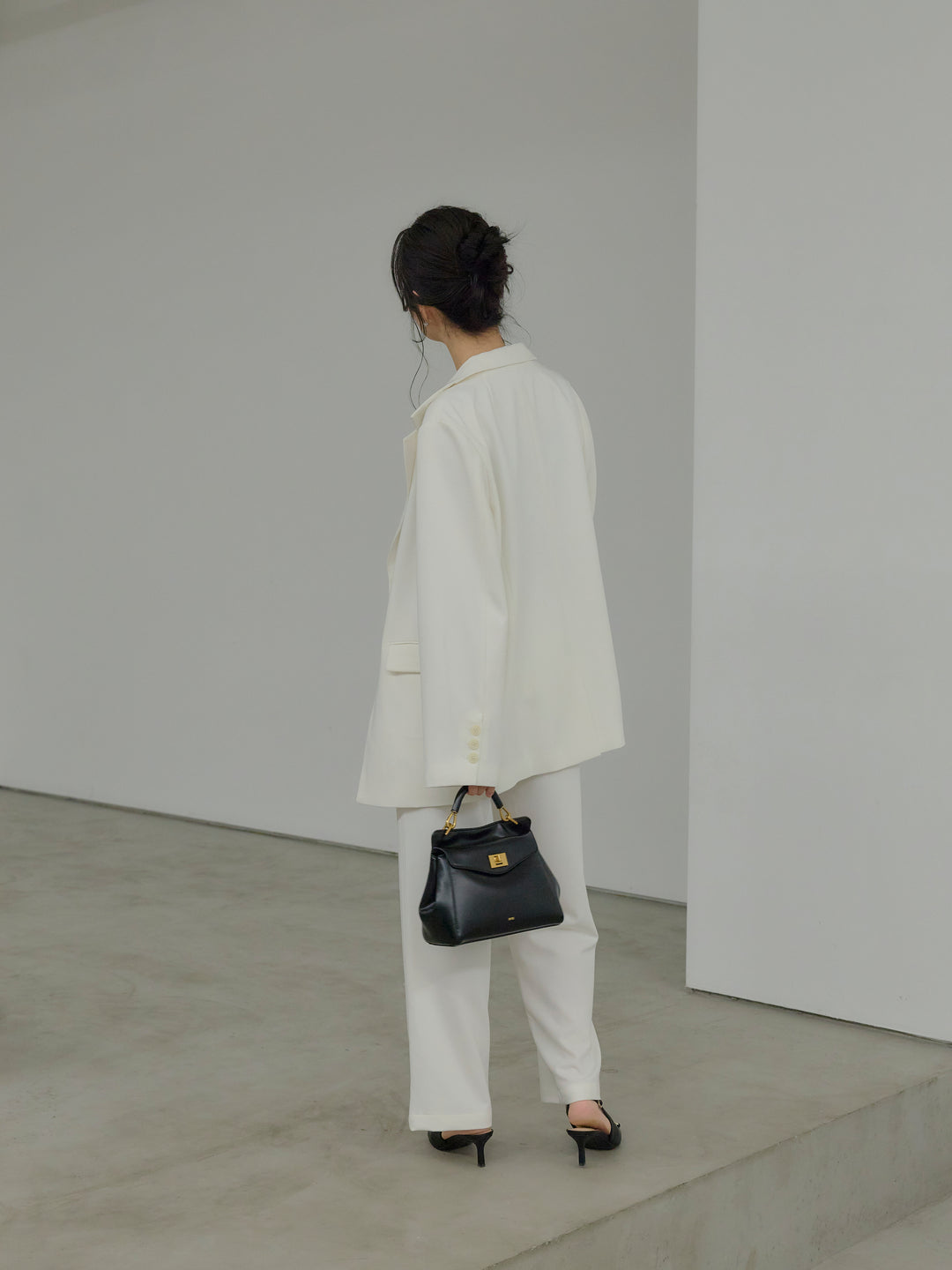 【Essential】Authentic straight pants