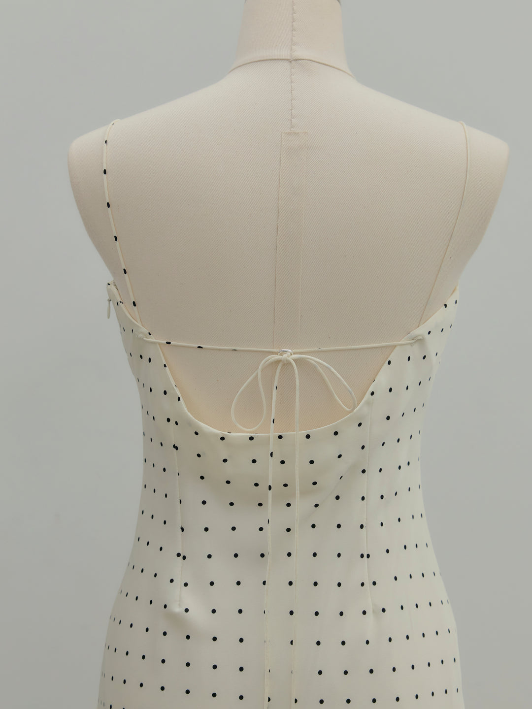 【Essential】Back open satin camisole dress