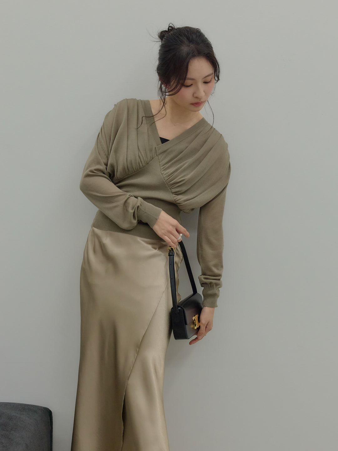 【Essential】Wrap design satin mermaid skirt